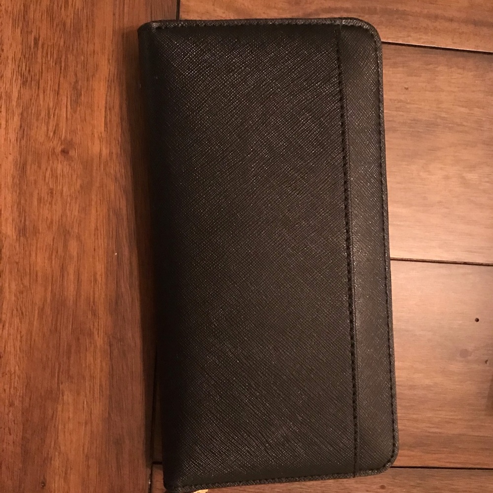 Kate Spade Wallet - Picture 5 of 8